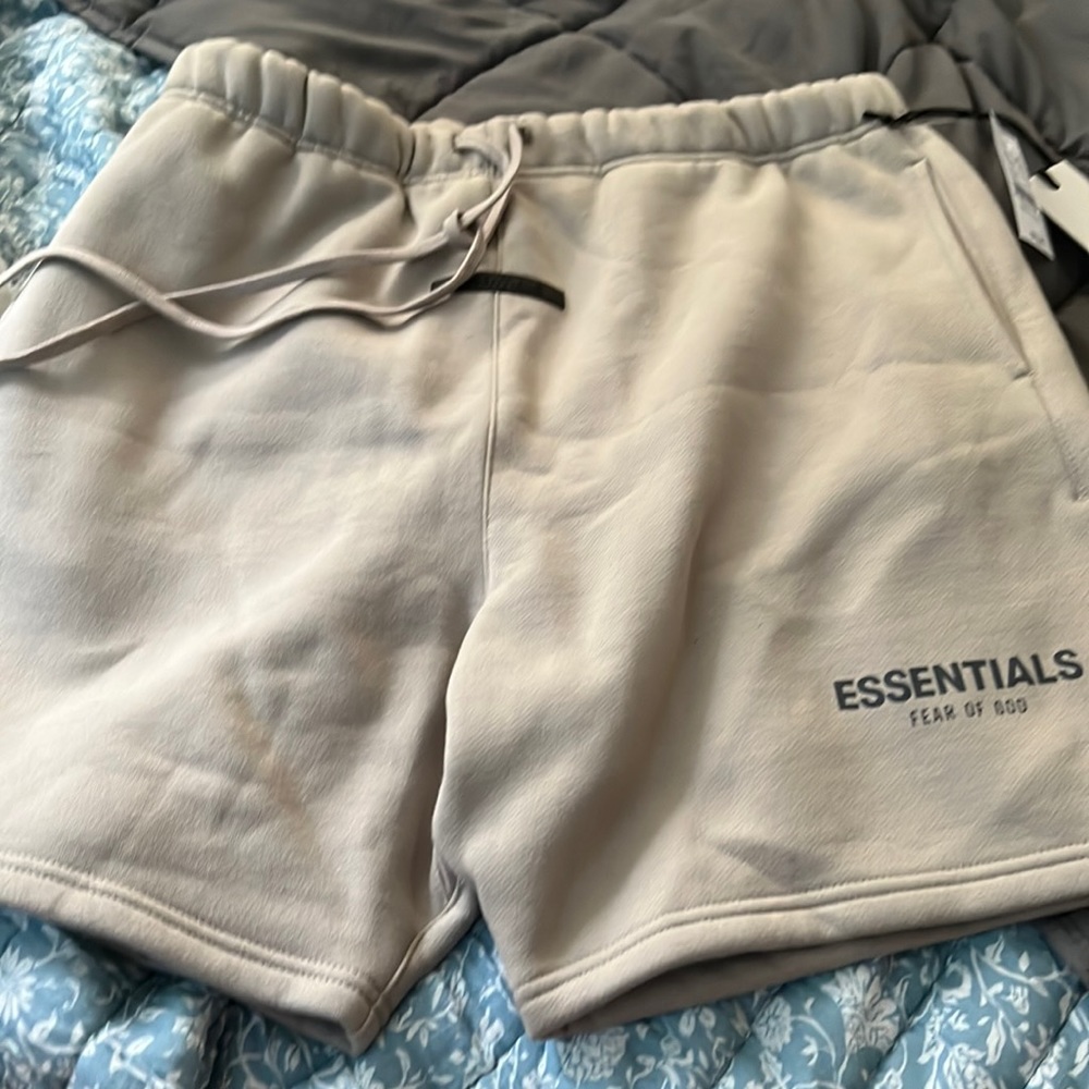 Tan essentials shorts